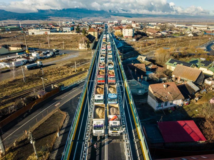 Tesztelték a csíkszeredai vasúti felüljárót