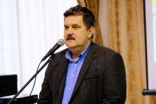 Roma fiatalok felzárkózását segítik a Szatmár megyei Tasnádon