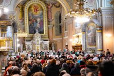 Zenével teltek meg a szívek a szatmári Székesegyházban