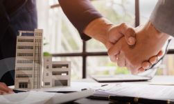 Erdélyi megyeszékhelyeken vásárolható a legolcsóbb és a legdrágább lakás is