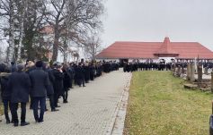 Utolsó útjára kísérték Sipos Dávidot, a székelyudvarhelyi iskolai tragédia áldozatát