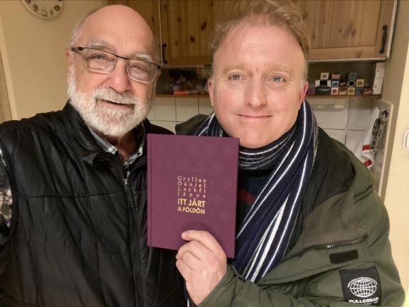 Gryllus Dániel és Lackfi János közös ünnepi albumot készített