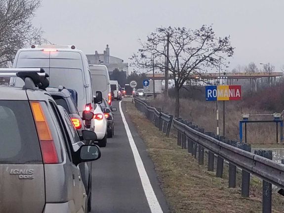 Határrendészet: több mint 230 ezer személy érkezett Romániába szombaton, köztük 12 536 ukrán állampolgár