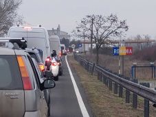 Határrendészet: több mint 230 ezer személy érkezett Romániába szombaton, köztük 12 536 ukrán állampolgár