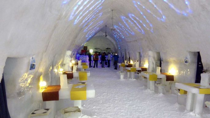 Túl meleg van a Fogarasi-havasokban, leállították a jéghotel építését