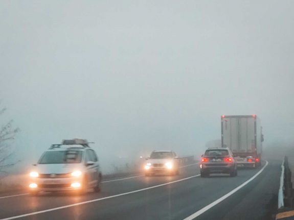 Sűrű köddel indul a péntek reggel