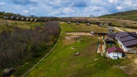 Törvénymódosítás: szigorítják a panziók engedélyeztetését a tűzvész nyomán