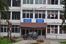 Rászorulókat költöztetnének egy csíkszeredai iskolaközpont bentlakásába