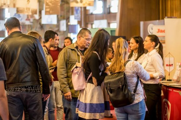 A munkanélküliség 5,6 százalékra nőtt tavaly decemberben