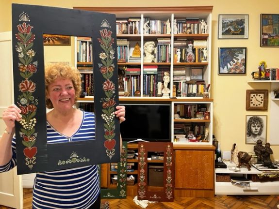 A kalandor szentegyházi bútorfestő, népdalénekes, aki 45 országot járt be hátizsákkal: „Vittem Székelyföld hírét, amerre jártam”