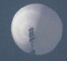 Lelőtték az amerikai légtérben felfedezett kínai hírszerző léggömböt