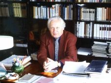 Elhunyt Kozma Dezső kolozsvári irodalomtörténész