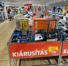 Beszakadt a kiskereskedelmi forgalom Magyarországon