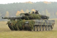 Folytatódnak a tárgyalások a Leopard harckocsik Ukrajnába szállításáról