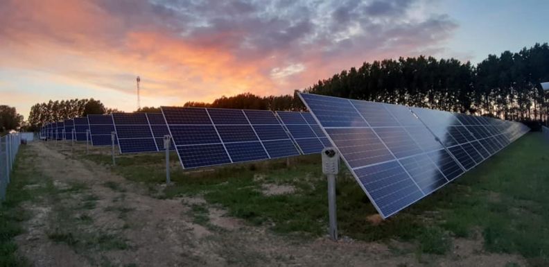 Magyar cég építene hatalmas napelemparkot a Bánságban