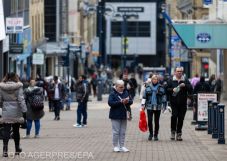 Soha nem volt még ilyen alacsonyan a brit Konzervatív Párt támogatottsága