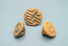 Az  őskori pintadera a hónap tárgya a Csíki Székely Múzeumban