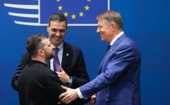 Iohannis Zelenszkijnek: Románia támogatja az ukrán béketerveket