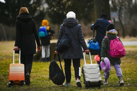 Közel hétezer ukrán állampolgár érkezett Romániába pénteken