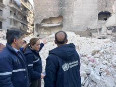 Több tonnányi orvosi felszereléssel segíti Szíriát a WHO