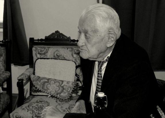 Életének 102. évében elhunyt báró Apor Csaba