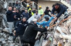 Nyolc embert mentettek ki élve a romok alól egy héttel a törökországi földrengés után