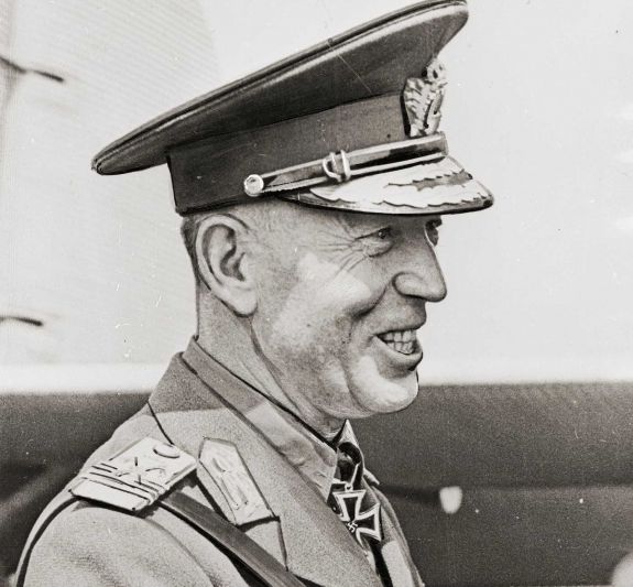 Visszavonta Ion Antonescu marsall díszdoktori címét a Bukaresti Egyetem