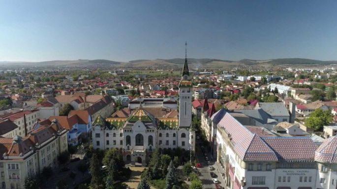 Közlemény: A szászrégeni 3-as számú inkluzív oktatási központ energetikai felújítása (X)