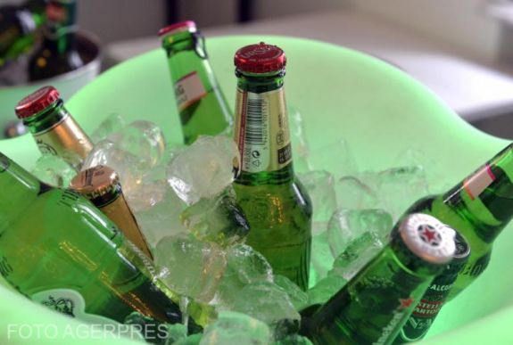 Ígérgeti, hogy kivonul, de valójában nyomul a Heineken Oroszországban