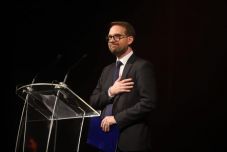 Hazafiatlan magatartással, az EKF-megnyitó átpolitizálásával vádolják Temesvár német polgármesterét