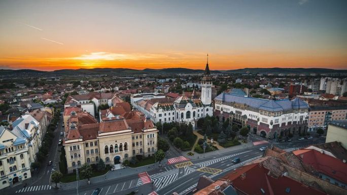 Marosvásárhelyen nem hagyják a Bolyai teret, ismét napirendre tűzik a felújítását