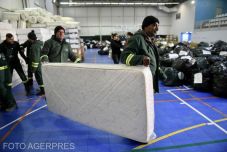 Az EU humanitárius segélyszállítmányokat szervez a túlélők számára