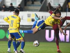 SuperLiga: kiütéssel nyert a címvédő a forduló záró meccsén