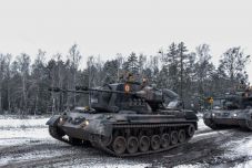 Gazdasági miniszter: Románia nem Ukrajnának, hanem saját magának és NATO-tagországoknak fog lőszert gyártani