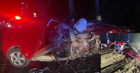 Szörnyű baleset: a 20 éves sofőr meghalt, két fiatal kórházba került