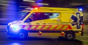 Egy órán át senki sem segített az utcán elesett 85 éves néninek