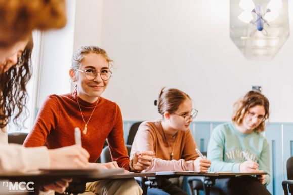 Középiskolás diákok jelentkezését várja Erdély-szerte az MCC