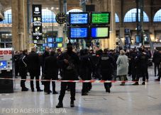Késes támadó több embert megsebesített egy párizsi Gare du Nord-on