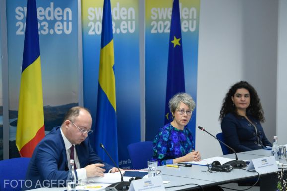 Aurescu: a schengeni csatlakozás továbbra is prioritás