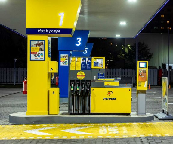 Fityiszt mutat a román kormánynak az OMV Petrom