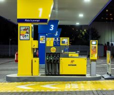 Fityiszt mutat a román kormánynak az OMV Petrom