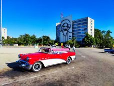 Kubai képeslapok (1.) - Az országban, amely Romániával egyszerre indult el a szocializmus útján, megrekedt az idő 