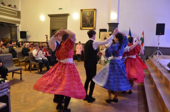 Népzenével ünnepelték a magyar kultúra napját Nagyenyeden