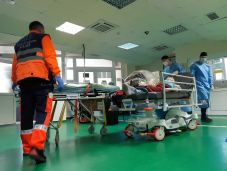 FRISSÍTVE - Tömeges rosszullét egy Râmnicu Vâlcea-i étteremben: 16-ból 15 személynek pozitív lett a tesztje marihuánára