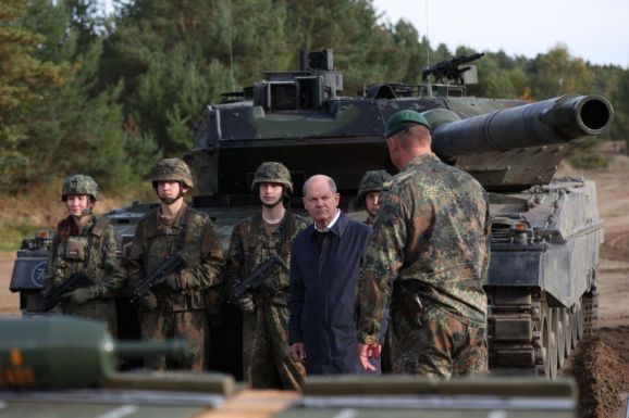 Németország egy századnyi Leopard 2 harckocsit küld Ukrajnának
