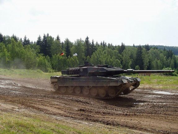 Spanyolország és Kanada is ad Leopard harckocsikat Ukrajnának