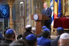 Nicolae Ciucă: büntetni kell a közbeszédben megjelenő antiszemitizmust és idegengyűlöletet