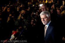 A cseh miniszterelnök biztosította Pekinget, hogy országa továbbra is elismeri az egy Kína elvét