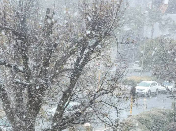 Tizenegy év után ismét havazik