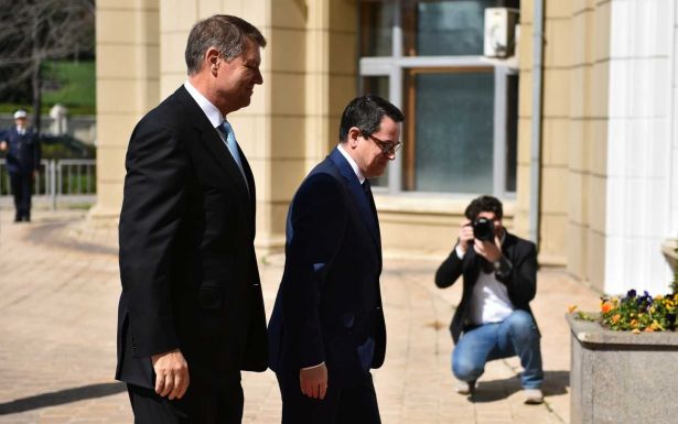 A PNL listáján indulhat az EP-választáson a volt SRI-vezér